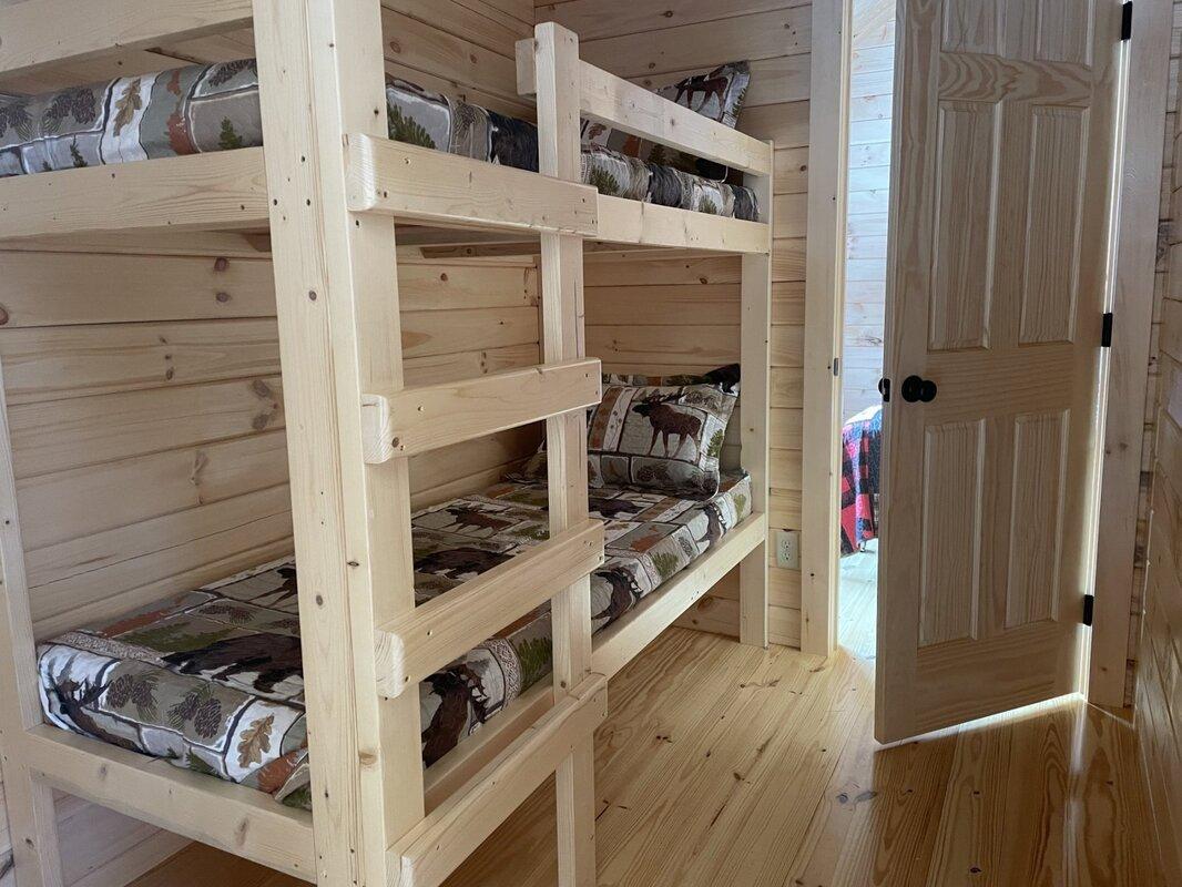 Family cabin bunk beds