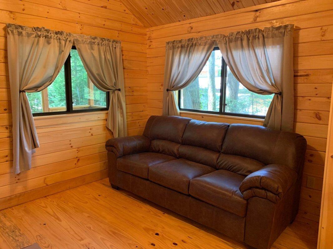 Deluxe cabin living room